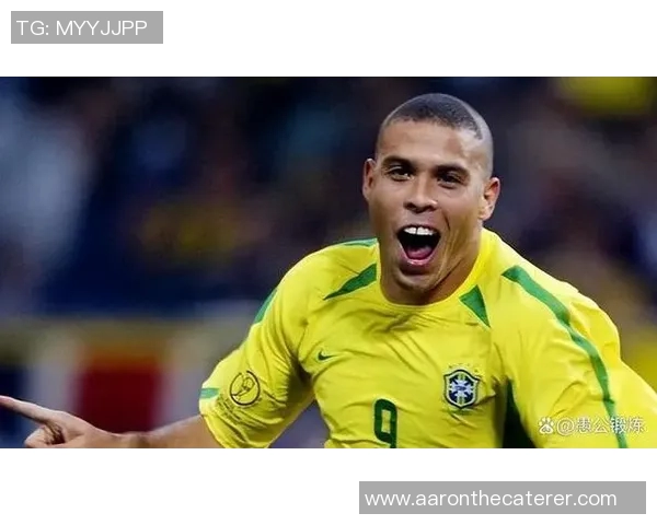 全球足球巨星风采展现明星球员精彩瞬间的照片集锦