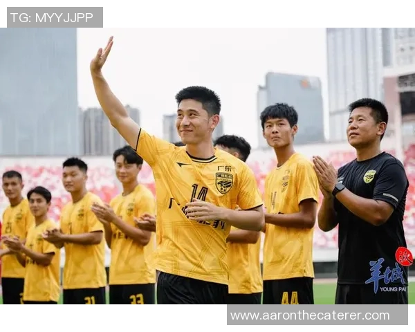 广州足球队灵活性变革引发热议探讨未来发展与战术创新