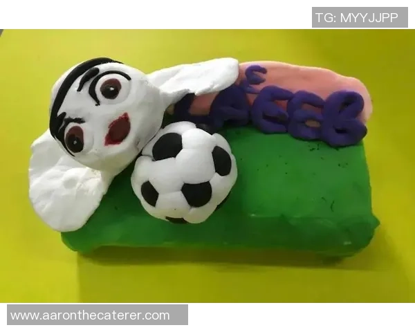 用彩泥打造足球明星形象,展现创意与热情的艺术之旅 用彩泥打造足球明星形象,展现创意与热情的艺术之旅