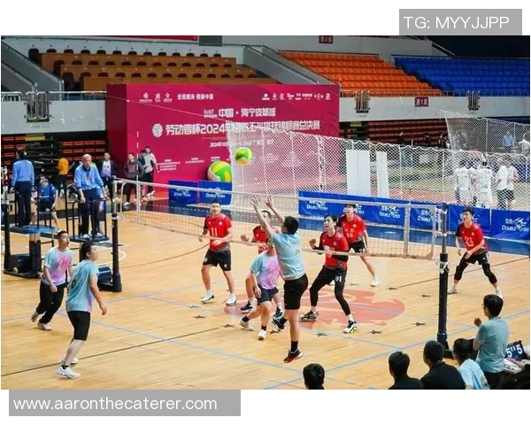 赛后分析:杭州排球队与南京排球队在比赛中的战术意识与表现对比 赛后分析:杭州排球队与南京排球队在比赛中的战术意识与表现对比