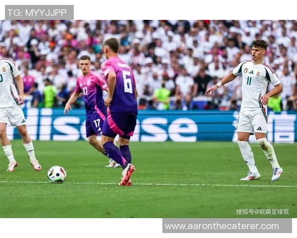 足球明星风采展现那些令人难忘的瞬间与精彩瞬间的照片合集 足球明星风采展现那些令人难忘的瞬间与精彩瞬间的照片合集